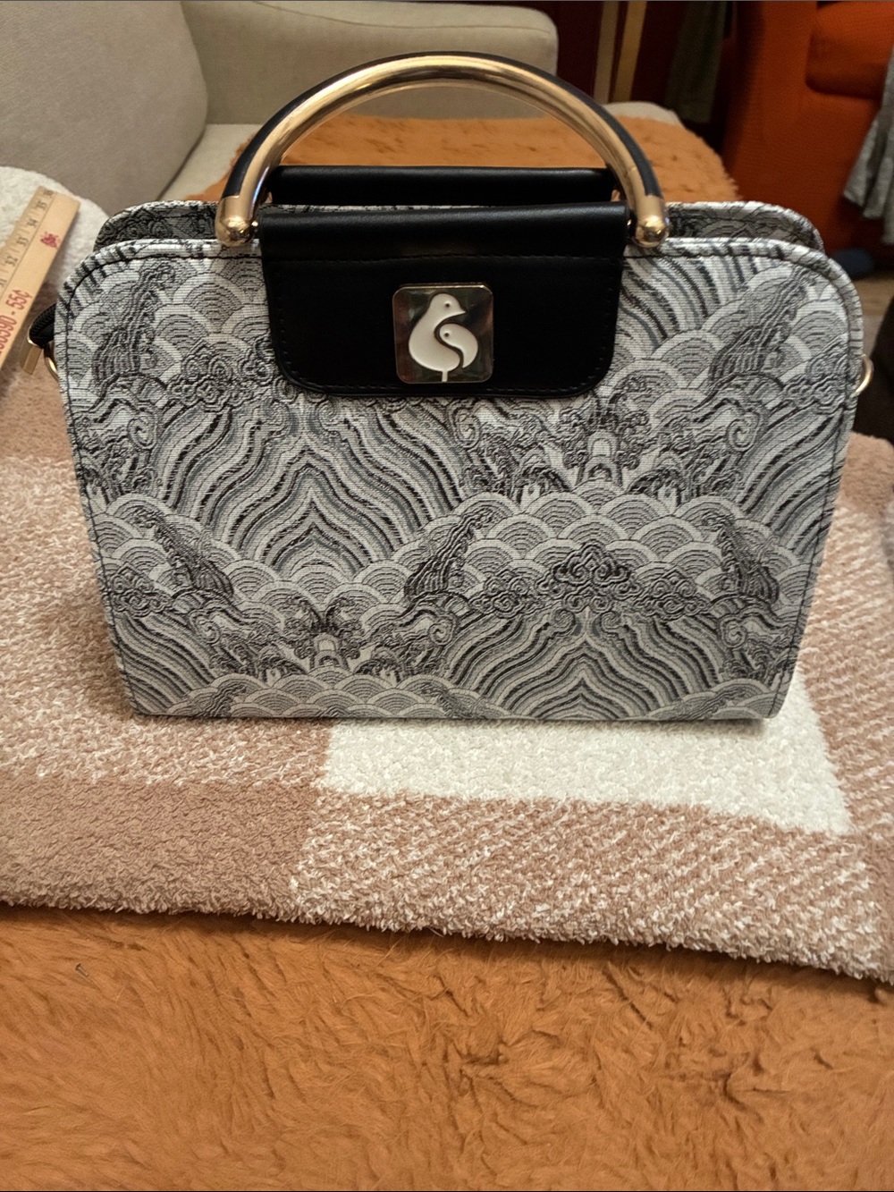 Black & White Patterned Top-Handle/ Crossbody Women's Bag